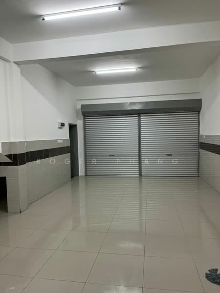 Shop for Sale in Klang (Selangor) - Roger Phang - Interior - PropertyGuru.com.my