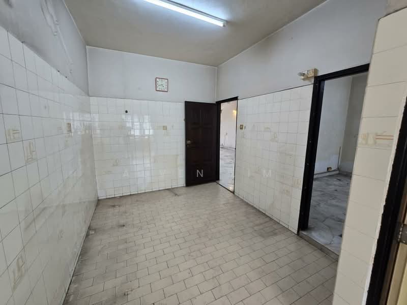 2-storey Terraced House for Sale in Taman Bukit Maluri (Kepong) - Alven Lim - Kitchen - PropertyGuru.com.my