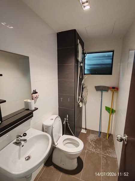 Kondominium untuk Dijual di Oasis 2 Residence - Izzati Mat - Bathroom - PropertyGuru.com.my