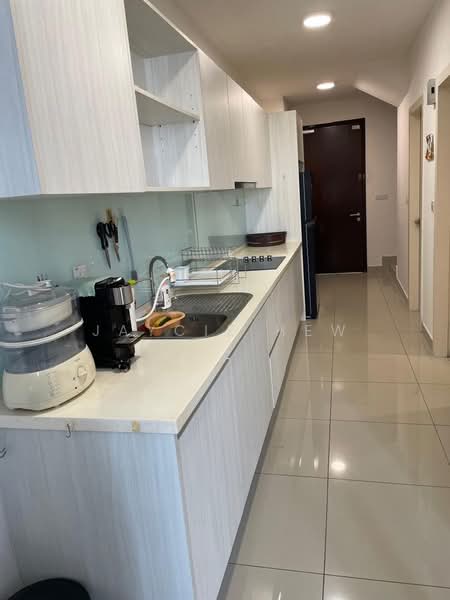 Servis Apartment untuk Disewa di Solstice @ Pan'gaea - Jaycie Hew - Kitchen - PropertyGuru.com.my