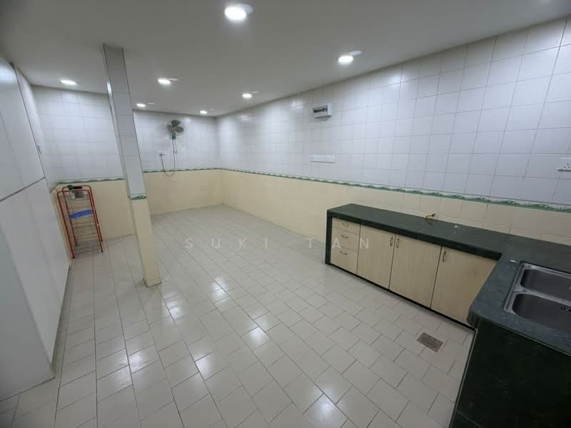 2-storey Terraced House for Sale in Bandar Baru Sri Petaling (Sri Petaling) - Suki Tan - Kitchen - PropertyGuru.com.my