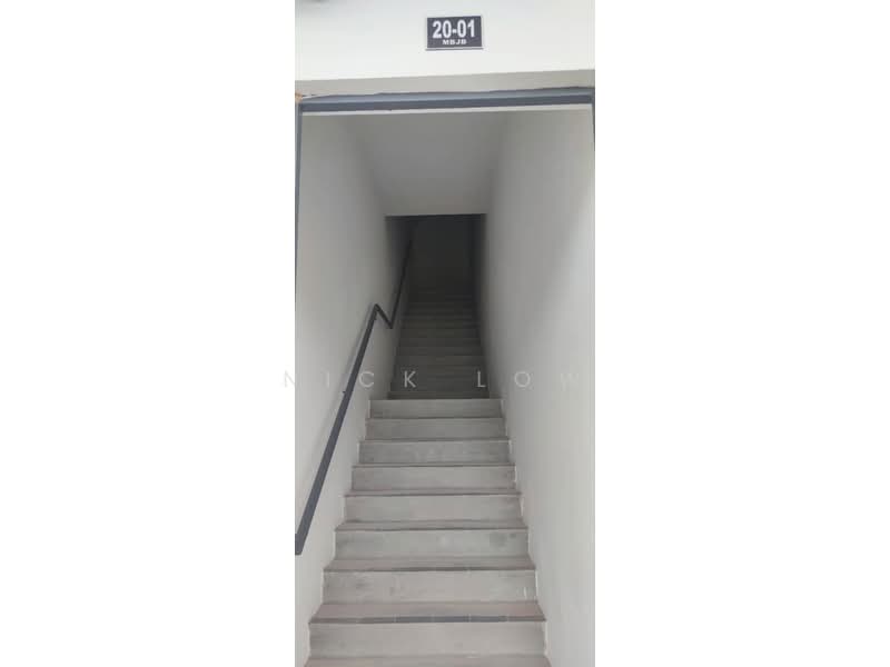 Shop for Rent in Taman Bukit Kaze (Ulu Tiram) - Nick Low - Corridor - PropertyGuru.com.my