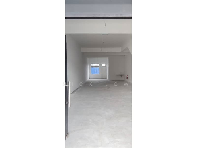 Shop for Rent in Taman Bukit Kaze (Ulu Tiram) - Nick Low - Interior - PropertyGuru.com.my