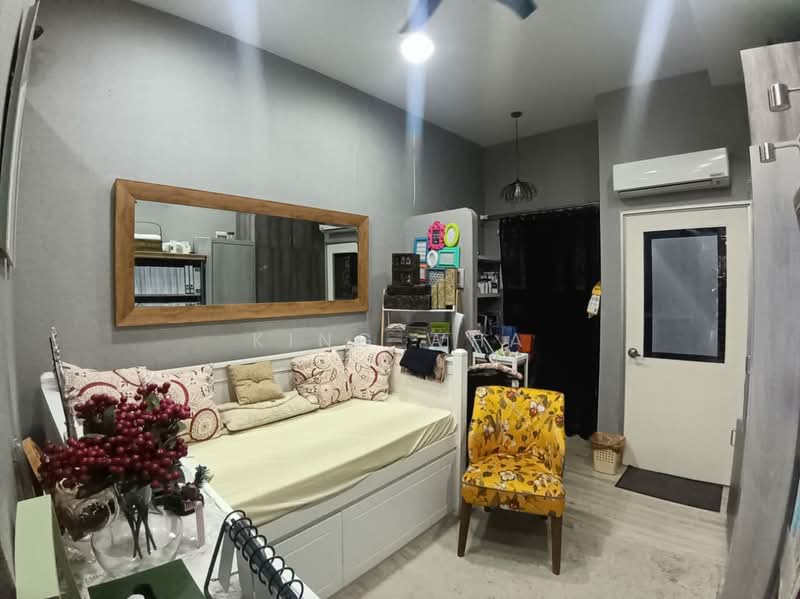 Shop for Sale in Wangsa Maju (Kuala Lumpur) - King Wha - Living Room - PropertyGuru.com.my