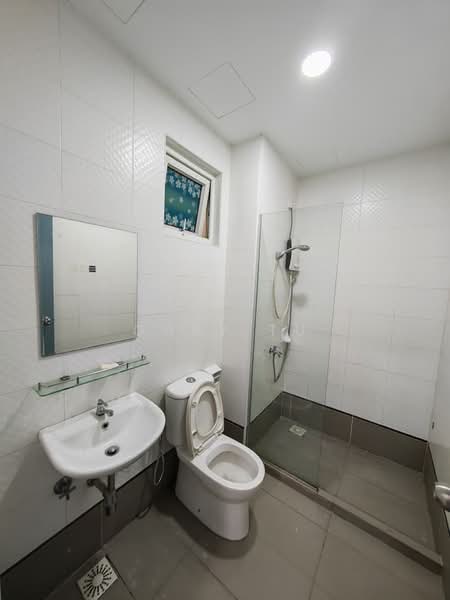 Servis Apartment untuk Dijual di Seasons Amara Larkin - Gary Tu - Bathroom - PropertyGuru.com.my