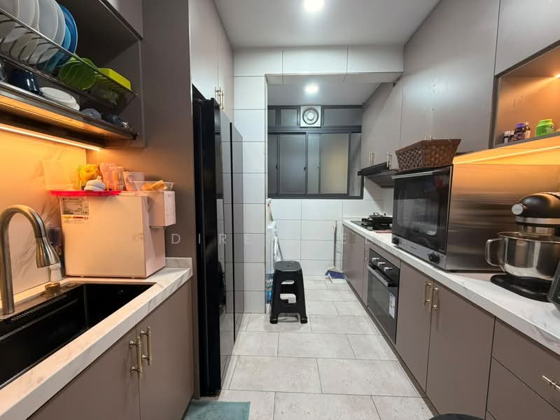 Condominium for Rent at The Valley Residences @ SkySierra - Diren Tee - Kitchen - PropertyGuru.com.my