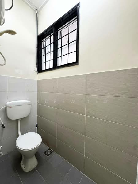 1-storey Terraced House for Sale in Taman Daya (Johor Bahru) - Andrew Teo - Bathroom - PropertyGuru.com.my