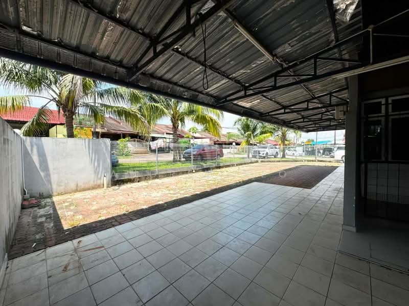 1-storey Terraced House for Sale in Taman Daya (Johor Bahru) - Andrew Teo - Exterior - PropertyGuru.com.my