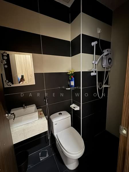 Service Residence for Rent at D'Secret Garden (Pangsapuri Kempas Indah) - Darren Woon - Bathroom - PropertyGuru.com.my