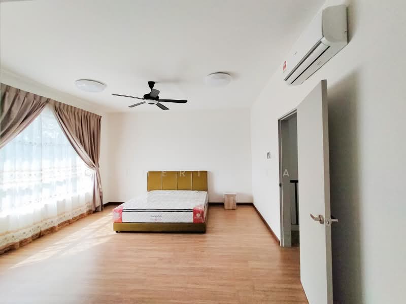 3-storey Terraced House for Sale in Telok Panglima Garang (Selangor) - Catherine Tan - Bedroom - PropertyGuru.com.my