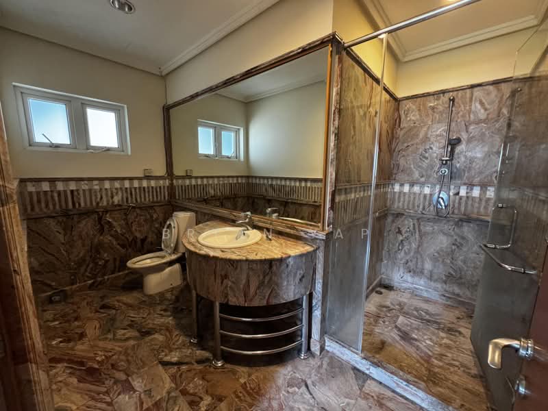 Bungalow for Sale in Taman Bukit Pantai (Bangsar) - Bryan Yap - Bathroom - PropertyGuru.com.my