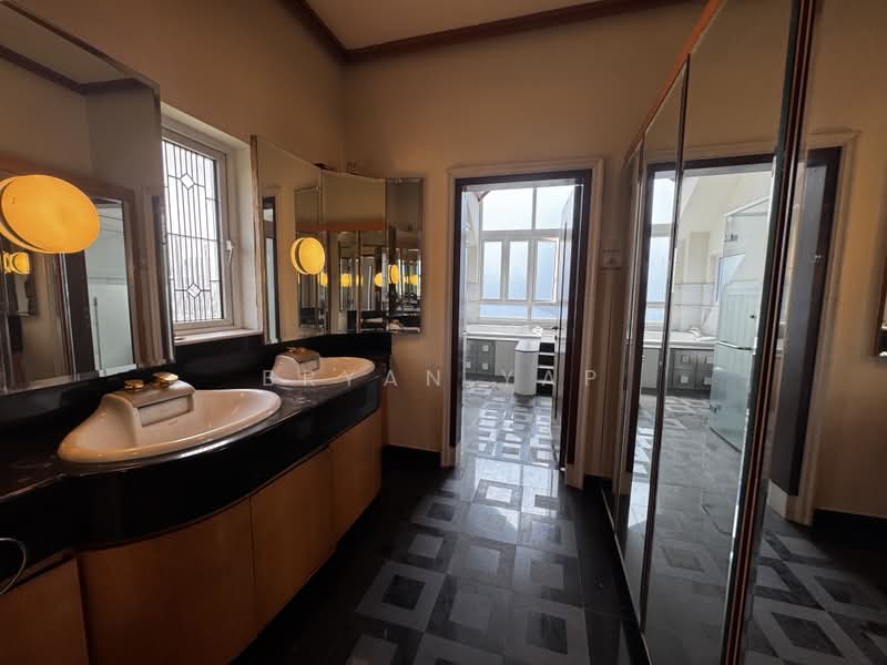 Bungalow for Sale in Taman Bukit Pantai (Bangsar) - Bryan Yap - Bathroom - PropertyGuru.com.my