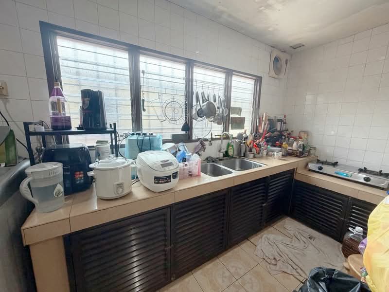 1-storey Terraced House for Sale in Kepong (Kuala Lumpur) - Alven Lim - Kitchen - PropertyGuru.com.my