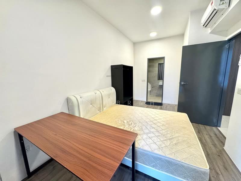 Servis Apartment untuk Dijual di Henna Residence @ The Quartz WM - Azli Ibrahim - Bedroom - PropertyGuru.com.my