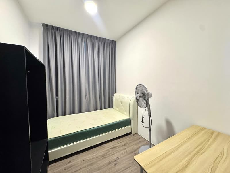 Servis Apartment untuk Dijual di Henna Residence @ The Quartz WM - Azli Ibrahim - Bedroom - PropertyGuru.com.my