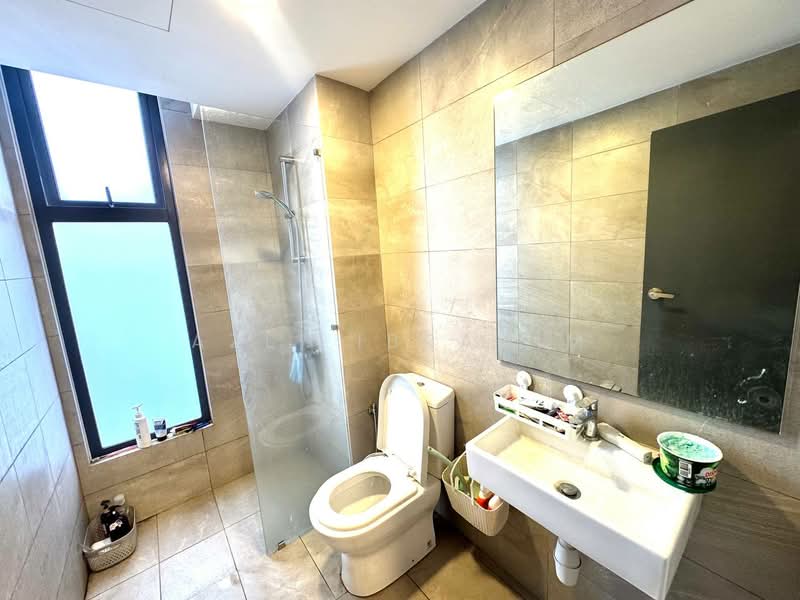 Servis Apartment untuk Dijual di Henna Residence @ The Quartz WM - Azli Ibrahim - Bathroom - PropertyGuru.com.my