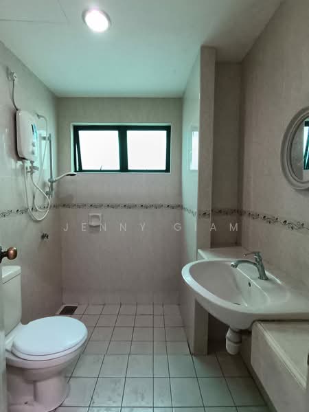 Condominium for Rent at Pelangi Utama - Jenny Giam - Bathroom - PropertyGuru.com.my