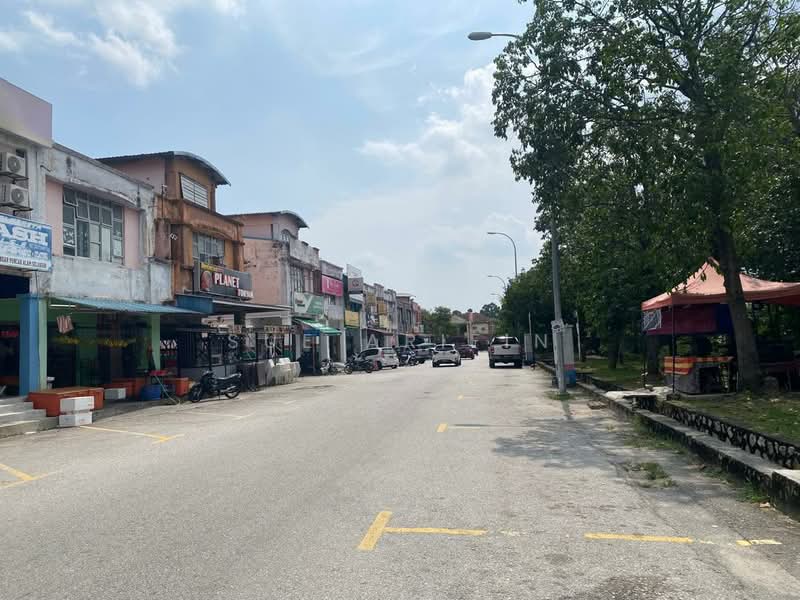 Shop for Sale in Puncak Alam (Selangor) - Sue Arifin - Exterior - PropertyGuru.com.my