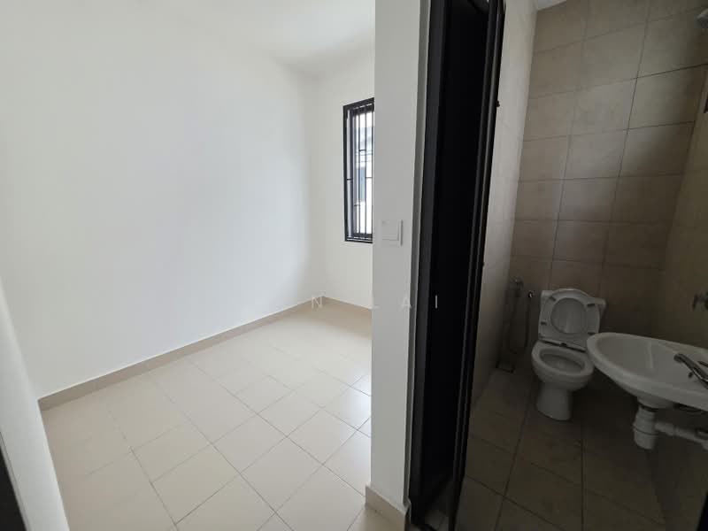 2-storey Terraced House for Sale in Elmina (Shah Alam) - Ken Lai - Bathroom - PropertyGuru.com.my