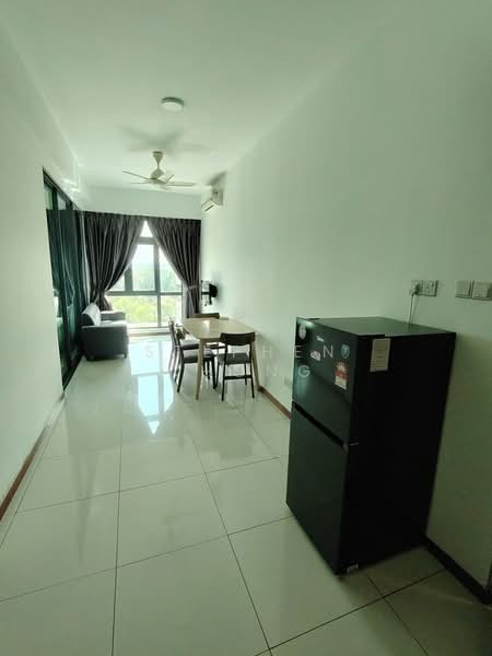 Servis Apartment untuk Disewa di Crescent Bay Suites (Teluk Bayu) - Stephen Chong - Living Room - PropertyGuru.com.my