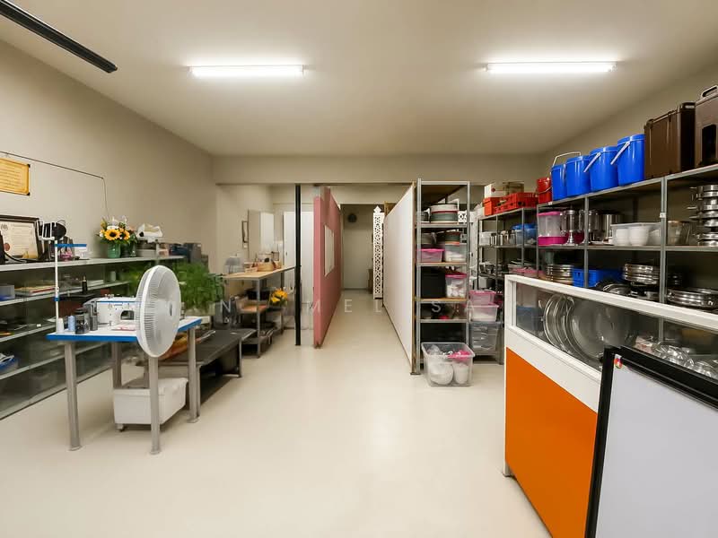 Kedai / Pejabat untuk Dijual di Taman Perindustrian Saujana Indah (Saujana) - N. Melisa - Interior - PropertyGuru.com.my