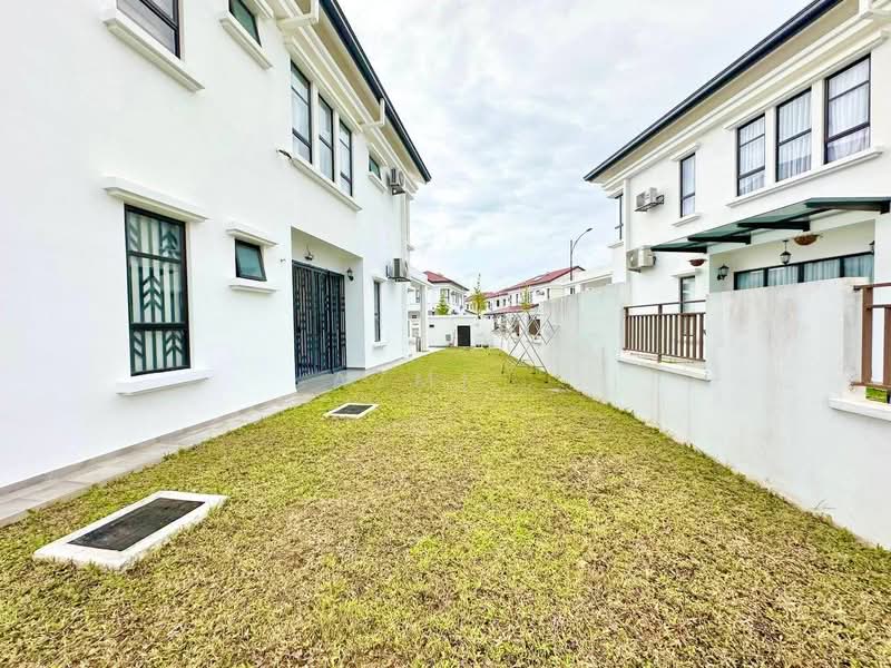 Rumah Berkembar untuk Dijual di Alam Sari (Bangi) - Azmi . - PropertyGuru.com.my