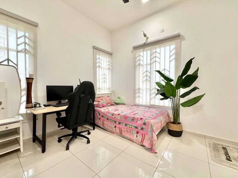 Rumah Berkembar untuk Dijual di Alam Sari (Bangi) - Azmi . - PropertyGuru.com.my