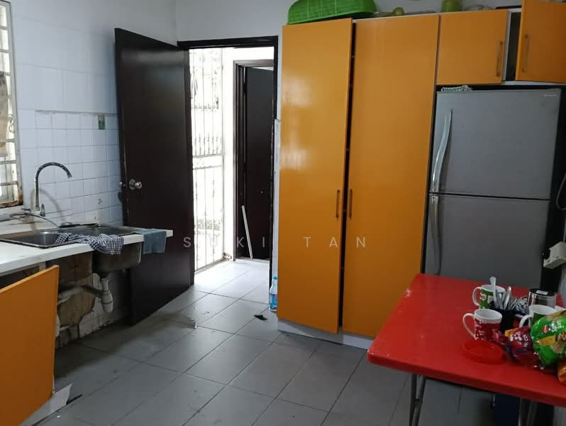 2-storey Terraced House for Sale in Bandar Baru Sri Petaling (Sri Petaling) - Suki Tan - Kitchen - PropertyGuru.com.my