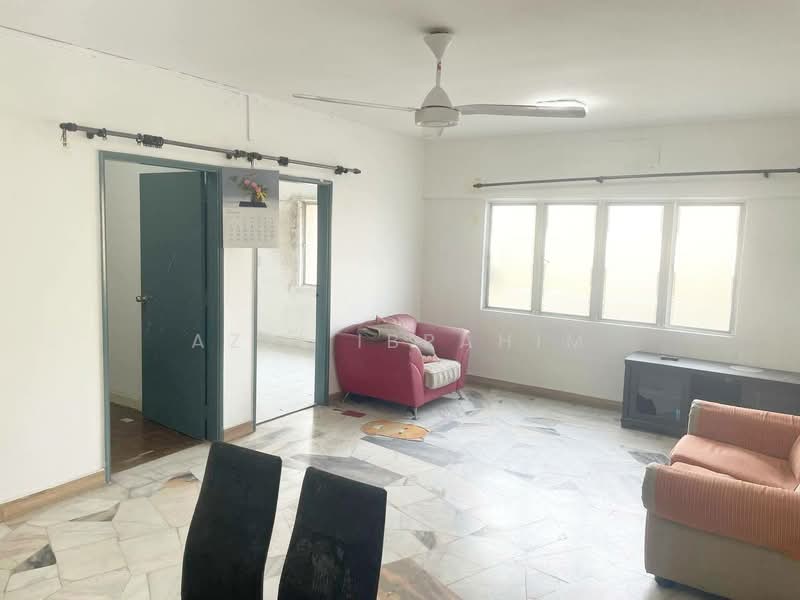 Kondominium untuk Dijual di Kenaria Condominium - Azli Ibrahim - Living Room - PropertyGuru.com.my