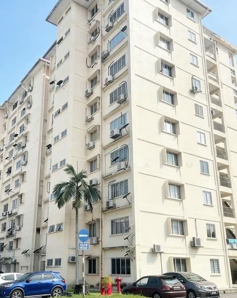 Kondominium untuk Dijual di Kenaria Condominium - Azli Ibrahim - Exterior - PropertyGuru.com.my