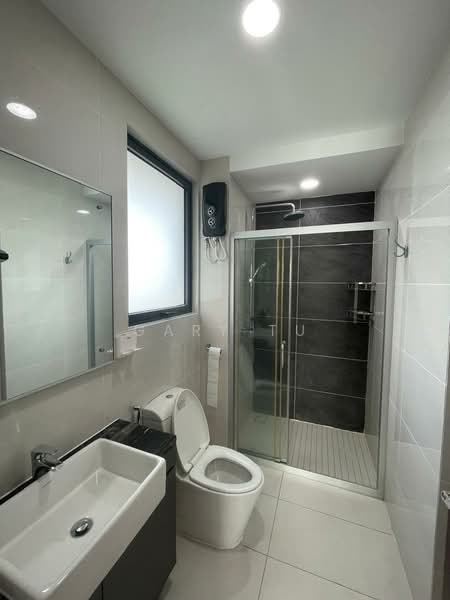 Kondominium untuk Disewa di Bay Point @ Country Garden Danga Bay - Gary Tu - Bathroom - PropertyGuru.com.my