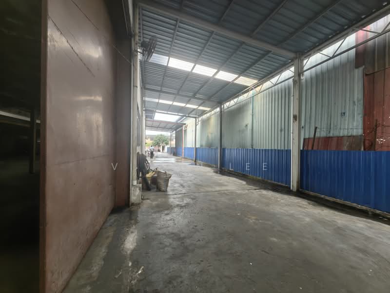 Detached Factory for Rent in Kepong (Kuala Lumpur) - Vivian Lee - Exterior - PropertyGuru.com.my