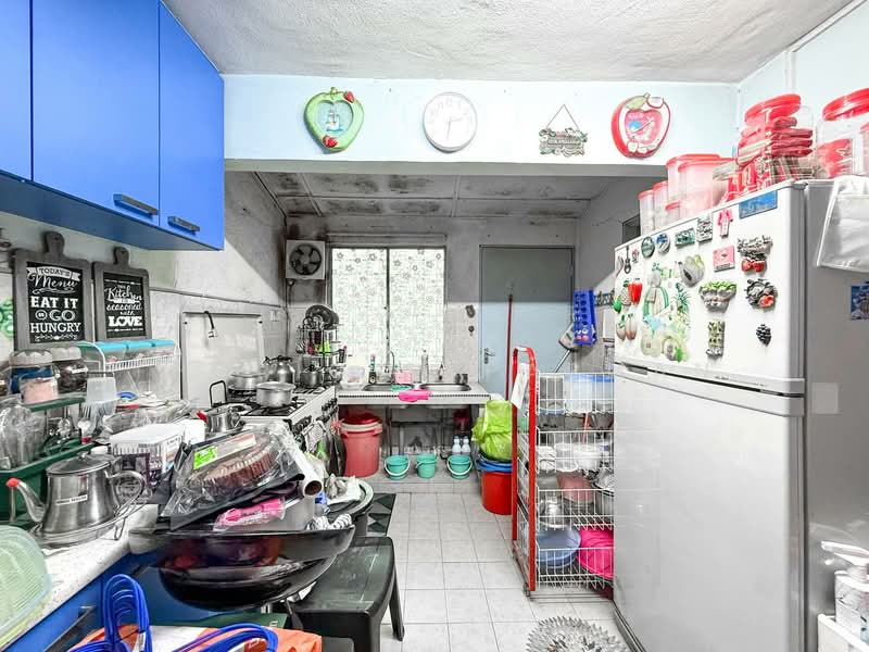 2-storey Terraced House for Sale in Taman Seraya (Ampang) - Thoriq Suparman - Kitchen - PropertyGuru.com.my