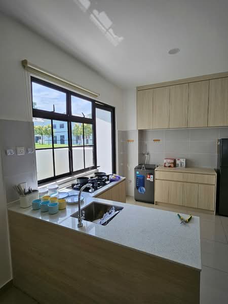 Rumah Teres 2 Tingkat untuk Disewa di Iskandar Puteri (Nusajaya) (Johor) - Jeff Yap - Kitchen - PropertyGuru.com.my