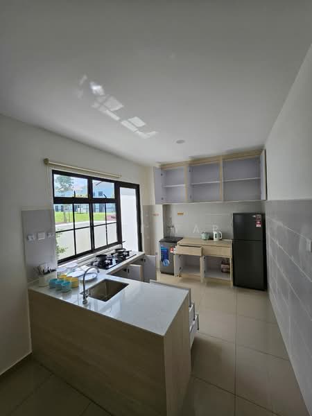 Rumah Teres 2 Tingkat untuk Disewa di Iskandar Puteri (Nusajaya) (Johor) - Jeff Yap - Kitchen - PropertyGuru.com.my