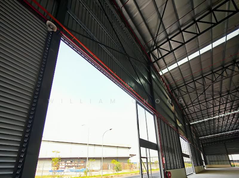 Detached Factory for Rent in Bandar Baru Enstek (Bandar Enstek) - William Chong - Exterior - PropertyGuru.com.my
