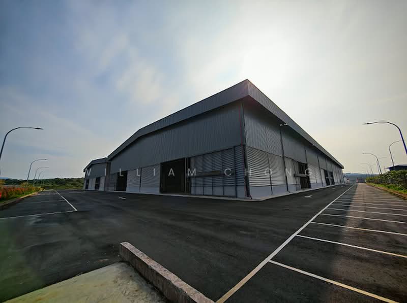 Detached Factory for Rent in Bandar Baru Enstek (Bandar Enstek) - William Chong - Exterior - PropertyGuru.com.my