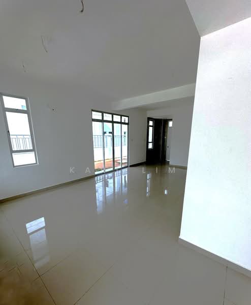 Cluster House for Sale in Kangkar Pulai (Skudai) - Karl Lim - Living Room - PropertyGuru.com.my