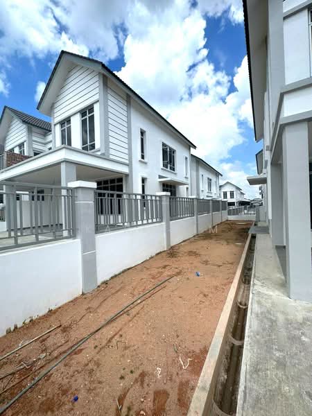 Cluster House for Sale in Kangkar Pulai (Skudai) - Karl Lim - Exterior - PropertyGuru.com.my
