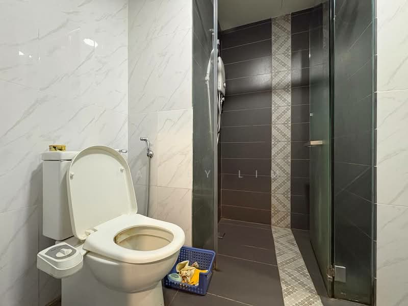 Servis Apartment untuk Disewa di Marriot International Hotel @ Empire City - Hailey Lim - Bathroom - PropertyGuru.com.my