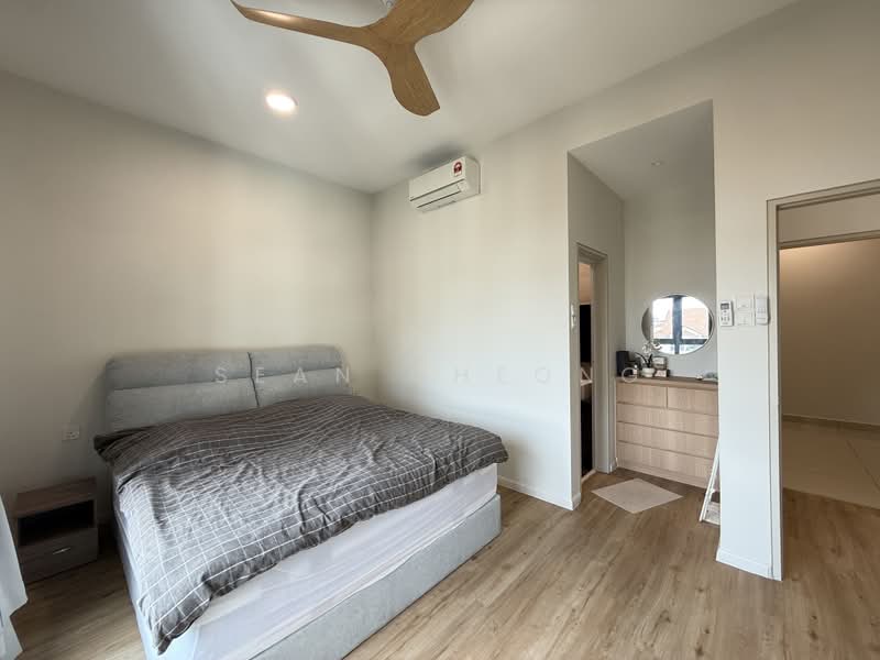 Pangsapuri untuk Dijual di D7 (D'Seven Lagoon Perdana) - Sean Cheong - Bedroom - PropertyGuru.com.my