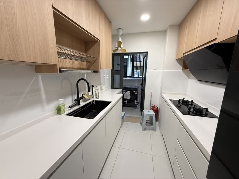 Pangsapuri untuk Dijual di D7 (D'Seven Lagoon Perdana) - Sean Cheong - Kitchen - PropertyGuru.com.my