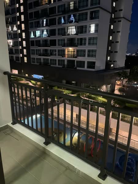 Servis Apartment untuk Disewa di Molek Regency - Vison Foo - Balcony - PropertyGuru.com.my