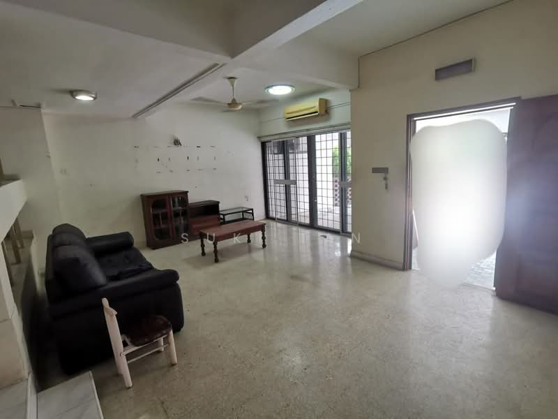 Rumah Teres 2 Tingkat untuk Dijual di Taman Desa (Kuala Lumpur) - Suki Tan - Living Room - PropertyGuru.com.my