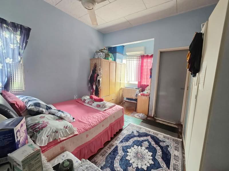 2-storey Terraced House for Sale in Taman Sri Bintang (Kepong) - Kiing TW - Bedroom - PropertyGuru.com.my