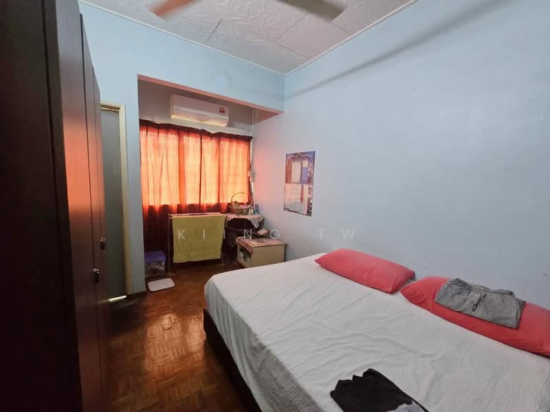 2-storey Terraced House for Sale in Taman Sri Bintang (Kepong) - Kiing TW - Bedroom - PropertyGuru.com.my