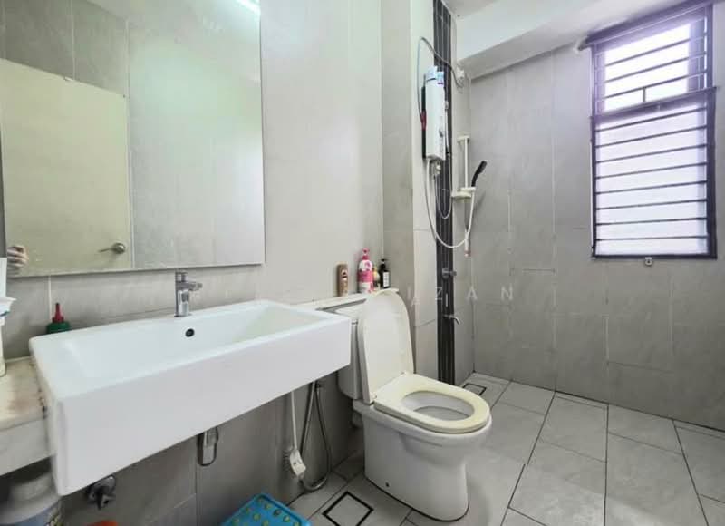 Rumah Teres 2 Tingkat untuk Dijual di Shah Alam (Selangor) - Ken Lai - Bathroom - PropertyGuru.com.my