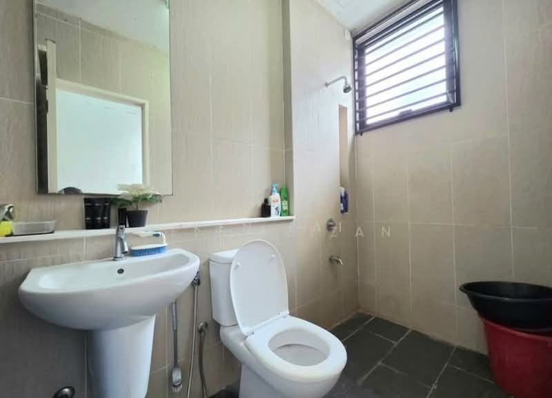 Rumah Teres 2 Tingkat untuk Dijual di Shah Alam (Selangor) - Ken Lai - Bathroom - PropertyGuru.com.my