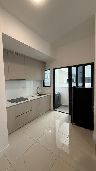 Kondominium untuk Disewa di Skyline KL - Yan . - Kitchen - PropertyGuru.com.my