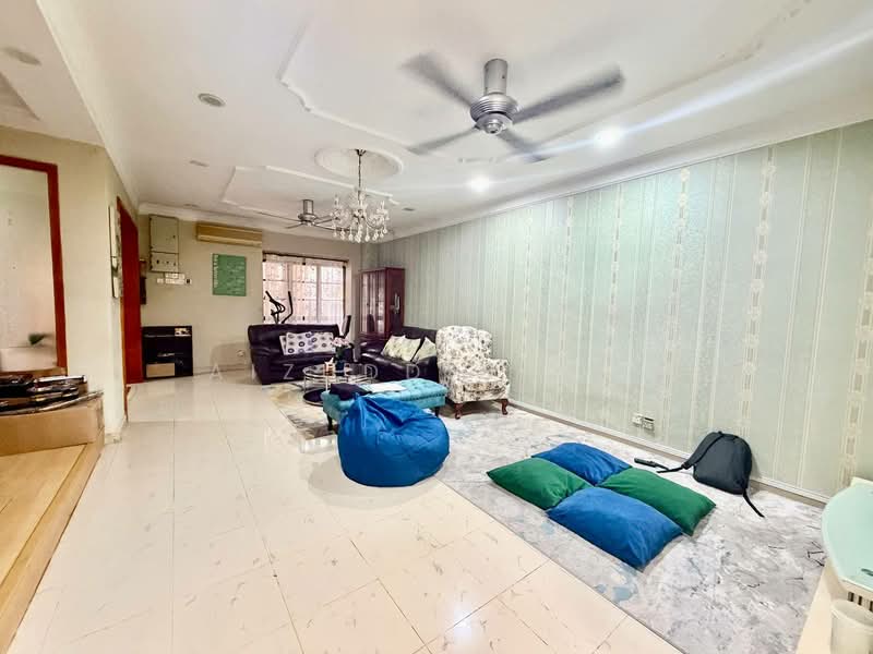 2-storey Terraced House for Sale in Bukit Jelutong (Shah Alam) - Aizuddin Ali - Living Room - PropertyGuru.com.my